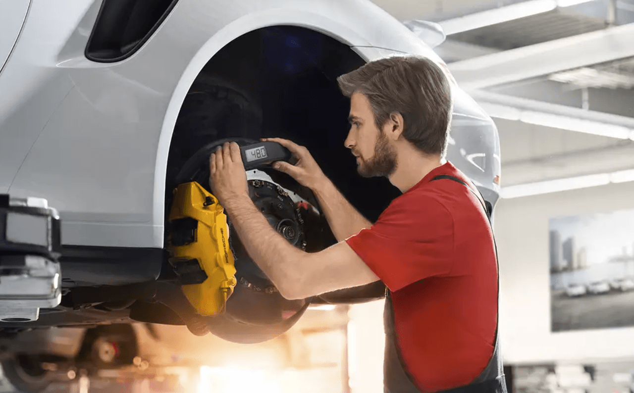Porsche Tire Service - Feature Image
